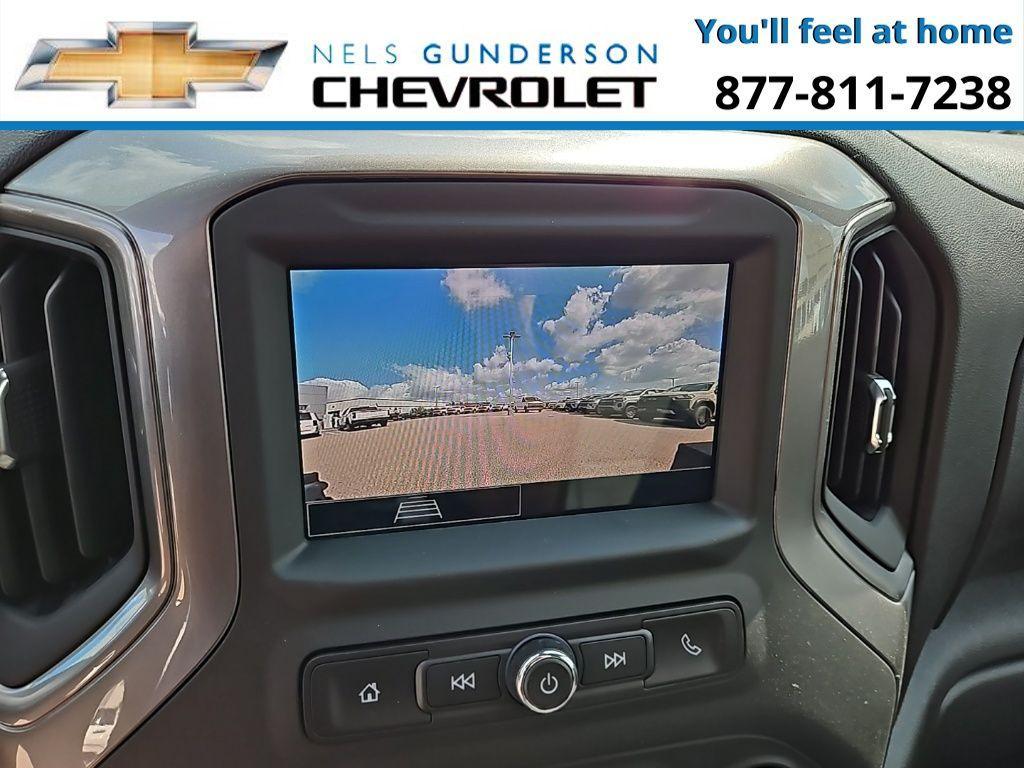 new 2024 Chevrolet Silverado 2500 car, priced at $65,400