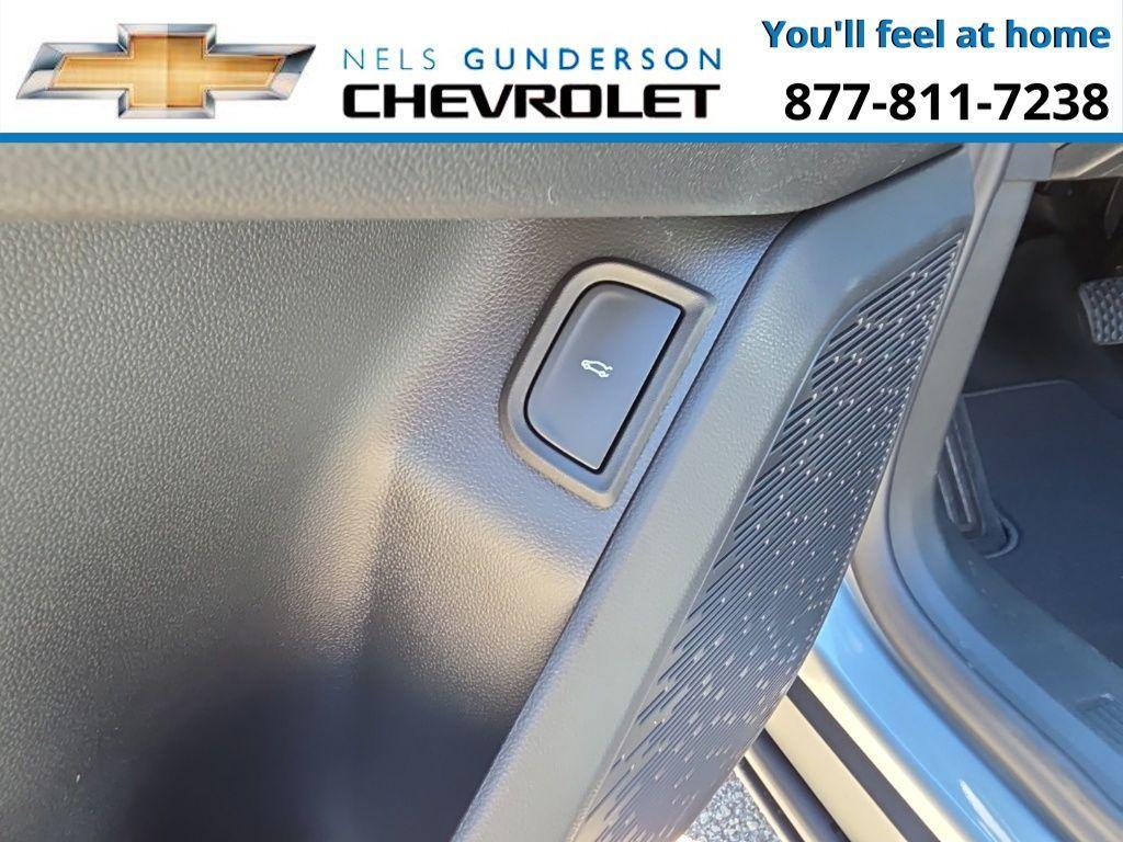 new 2026 Chevrolet Equinox car, priced at $35,450