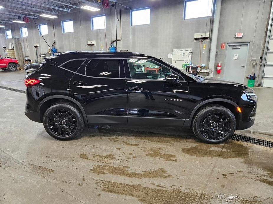 new 2025 Chevrolet Blazer car