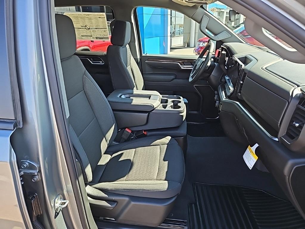new 2025 Chevrolet Silverado 1500 car, priced at $52,395