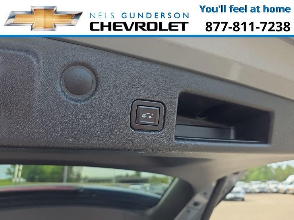 used 2024 Chevrolet Equinox car, priced at $24,990