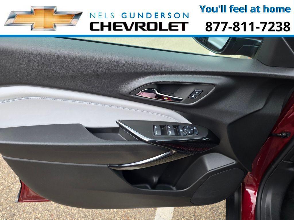 new 2025 Chevrolet Trax car, priced at $21,900