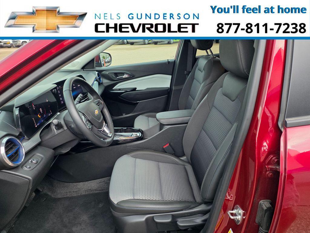 new 2025 Chevrolet Trax car, priced at $21,900