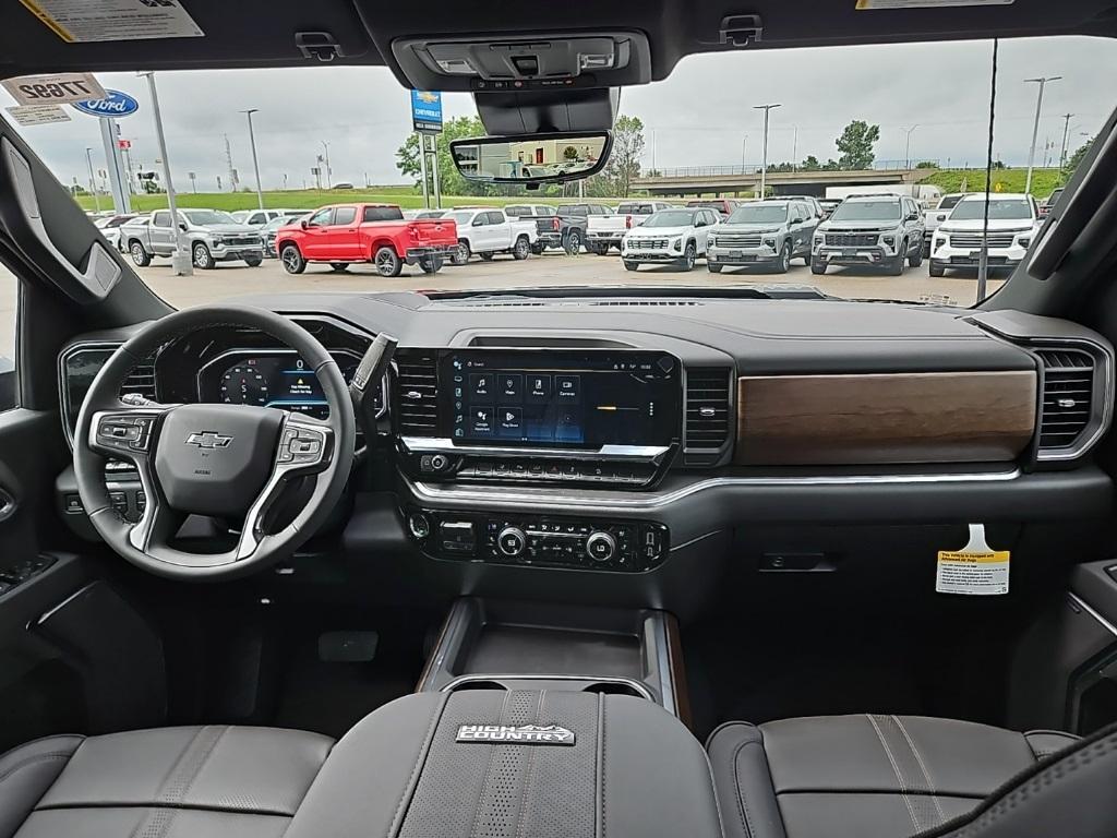 new 2025 Chevrolet Silverado 3500 car, priced at $80,190