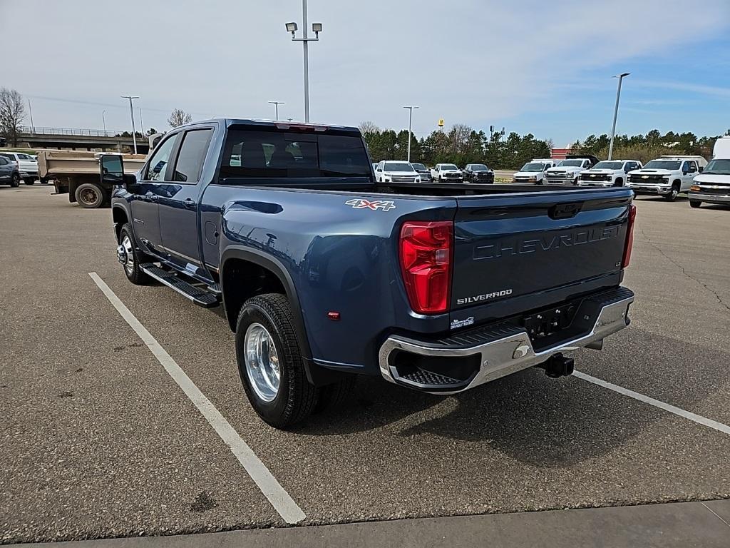 new 2025 Chevrolet Silverado 3500 car, priced at $77,045
