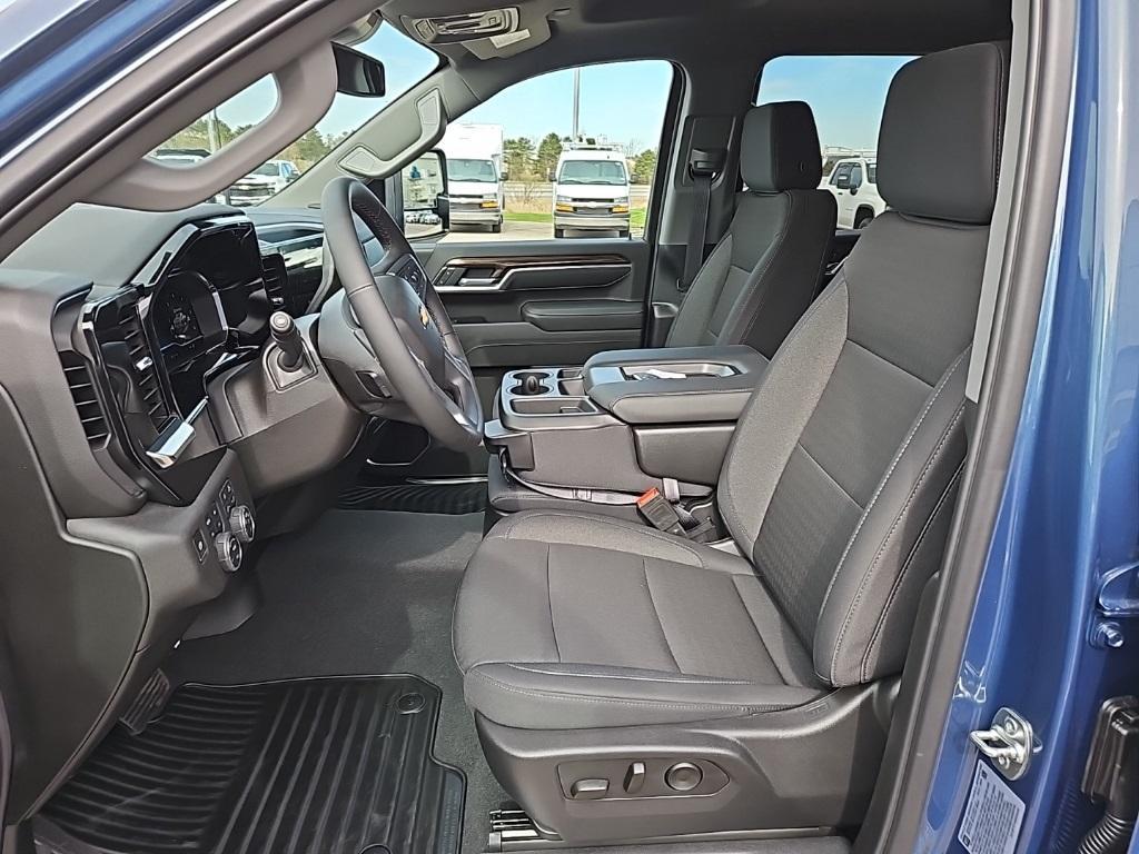 new 2025 Chevrolet Silverado 3500 car, priced at $77,045