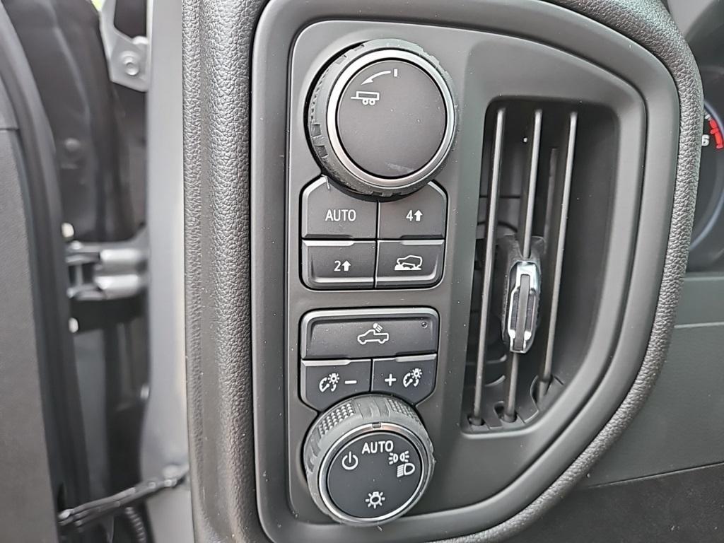new 2025 Chevrolet Silverado 1500 car, priced at $46,305