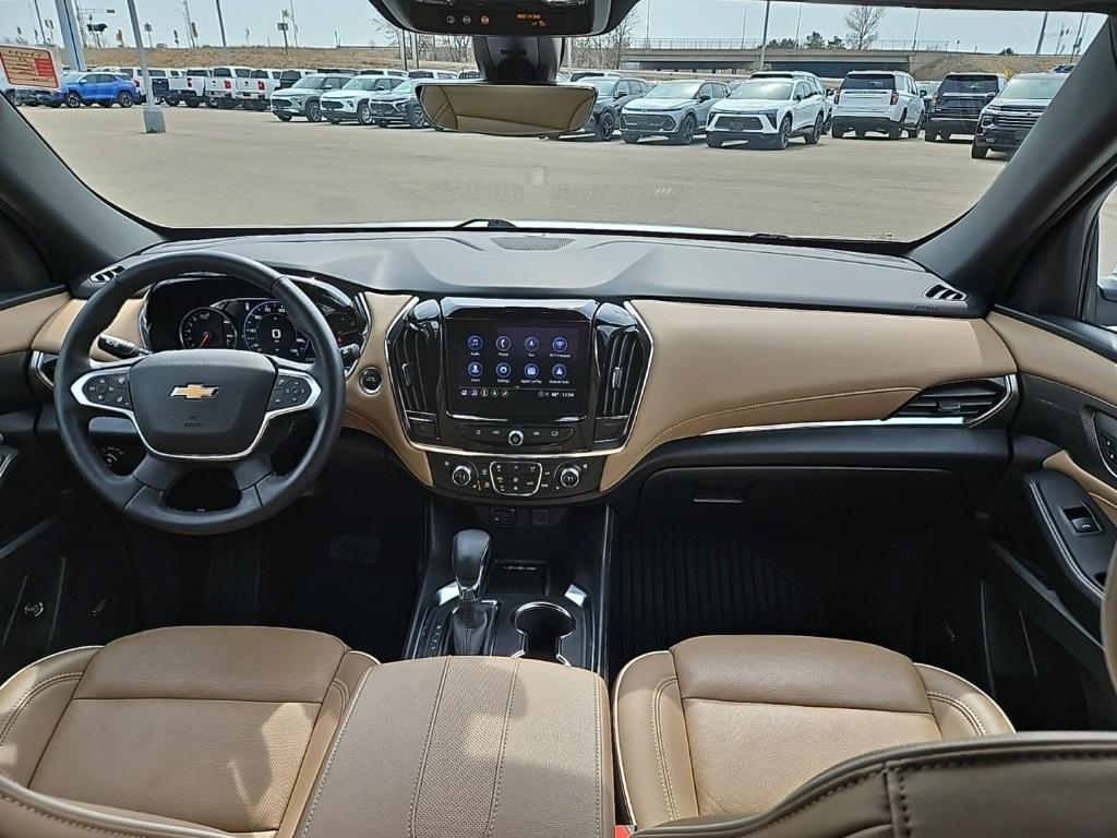 used 2023 Chevrolet Traverse car, priced at $37,900