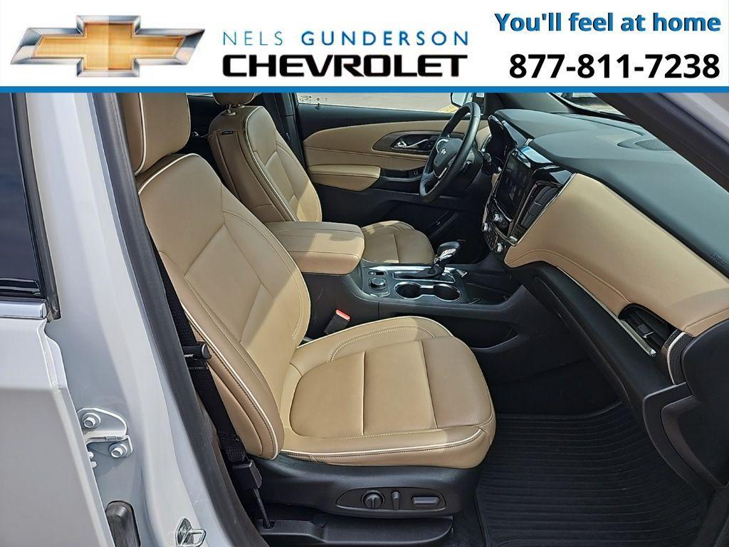 used 2023 Chevrolet Traverse car, priced at $36,999