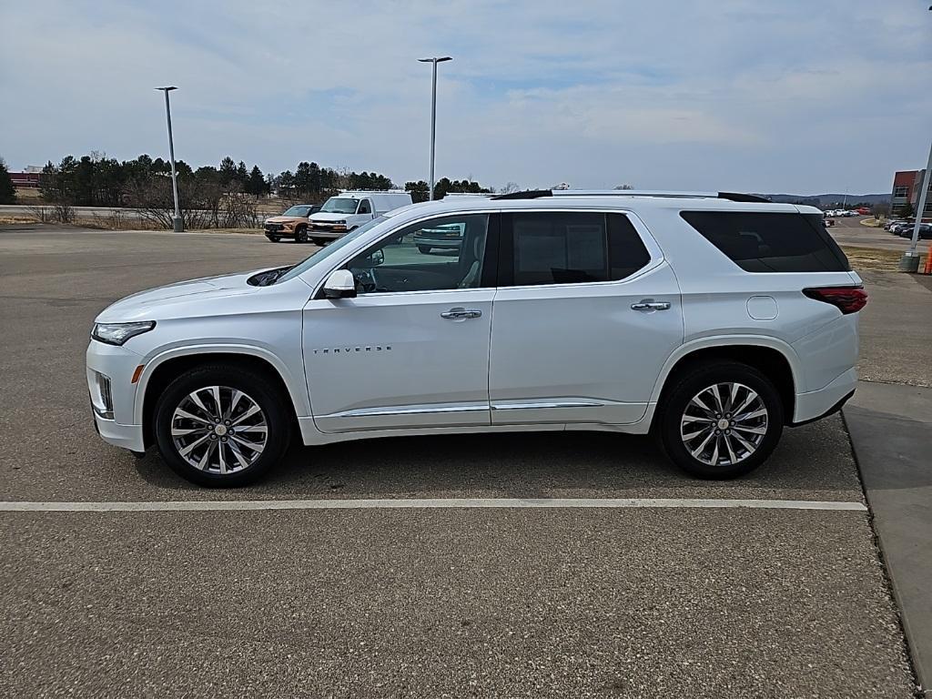 used 2023 Chevrolet Traverse car, priced at $37,900