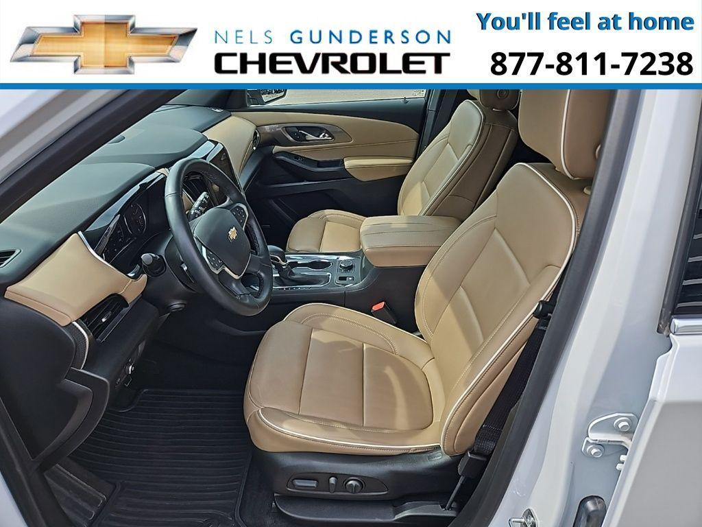 used 2023 Chevrolet Traverse car, priced at $36,999