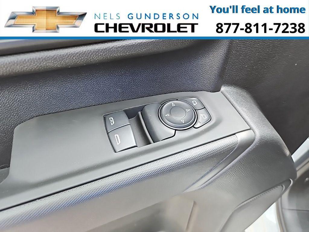 new 2024 Chevrolet Silverado 2500 car, priced at $65,400