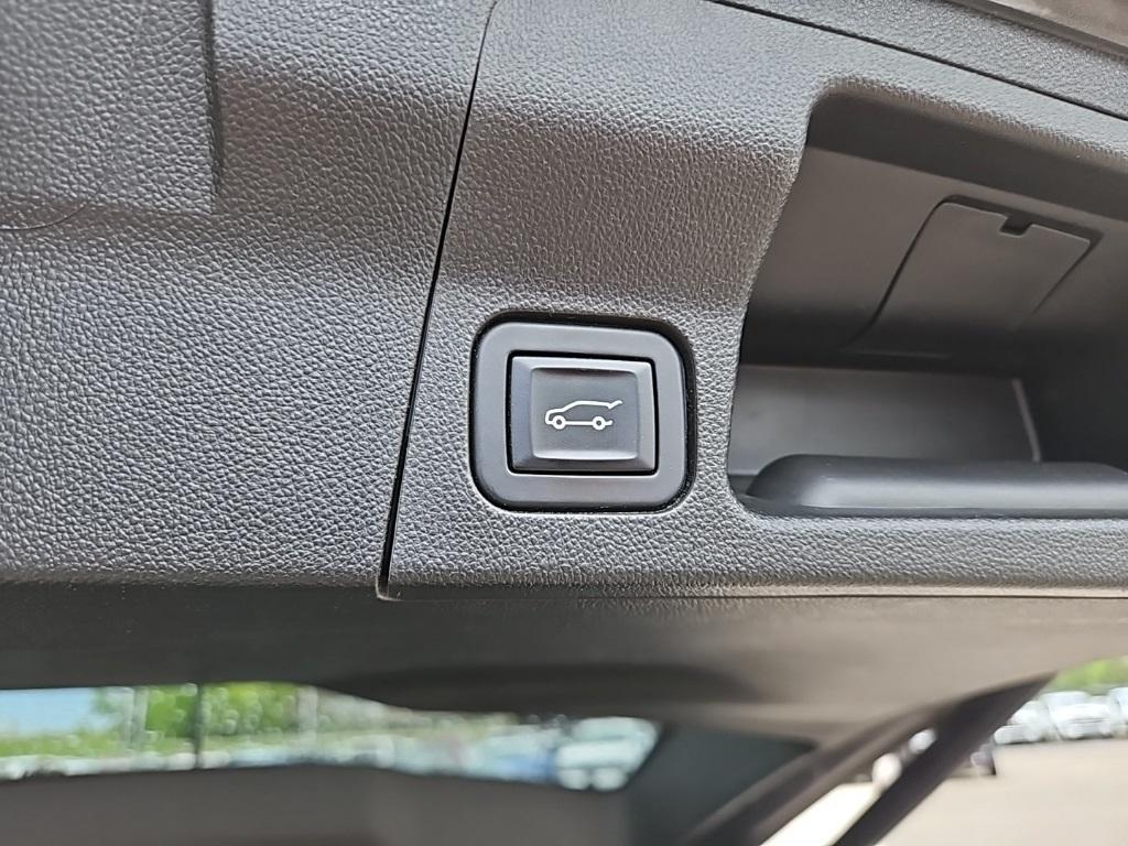 used 2018 GMC Acadia car, priced at $13,900