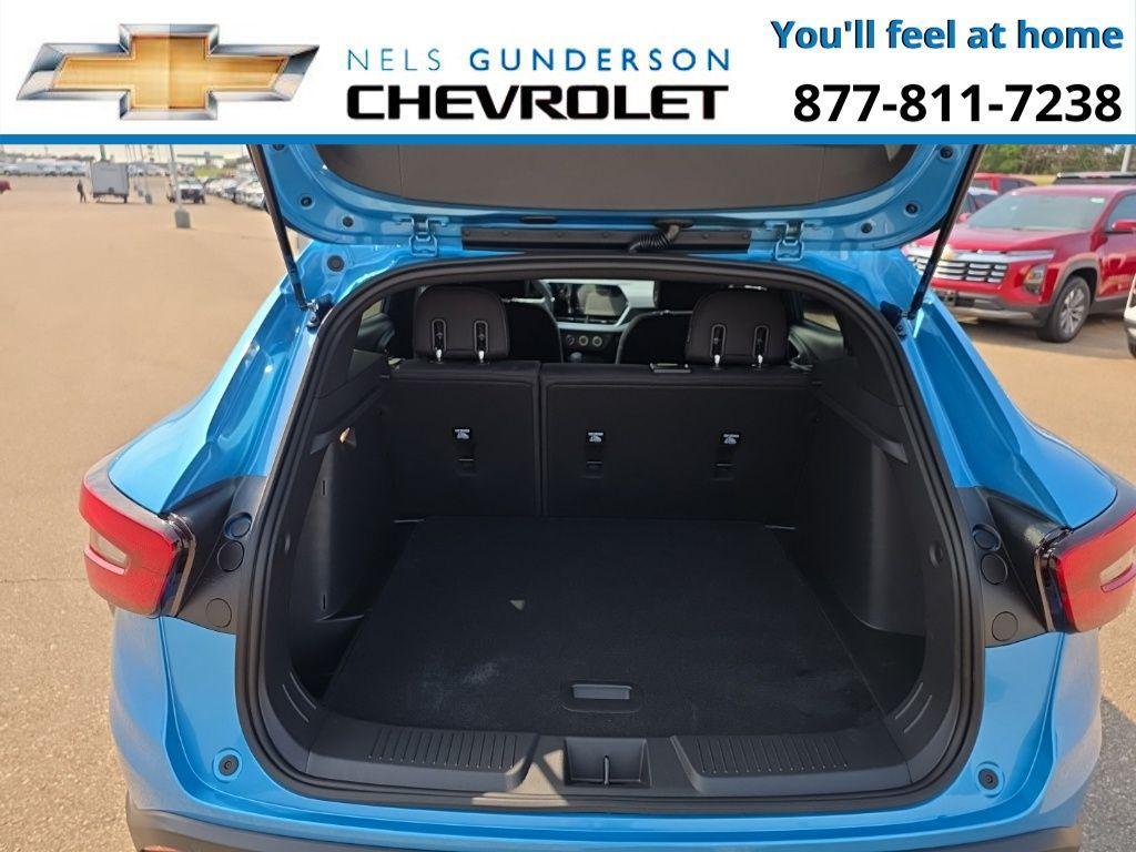 new 2025 Chevrolet Trax car, priced at $23,900