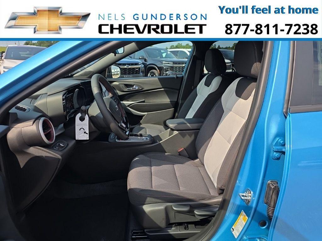 new 2025 Chevrolet Trax car, priced at $23,900