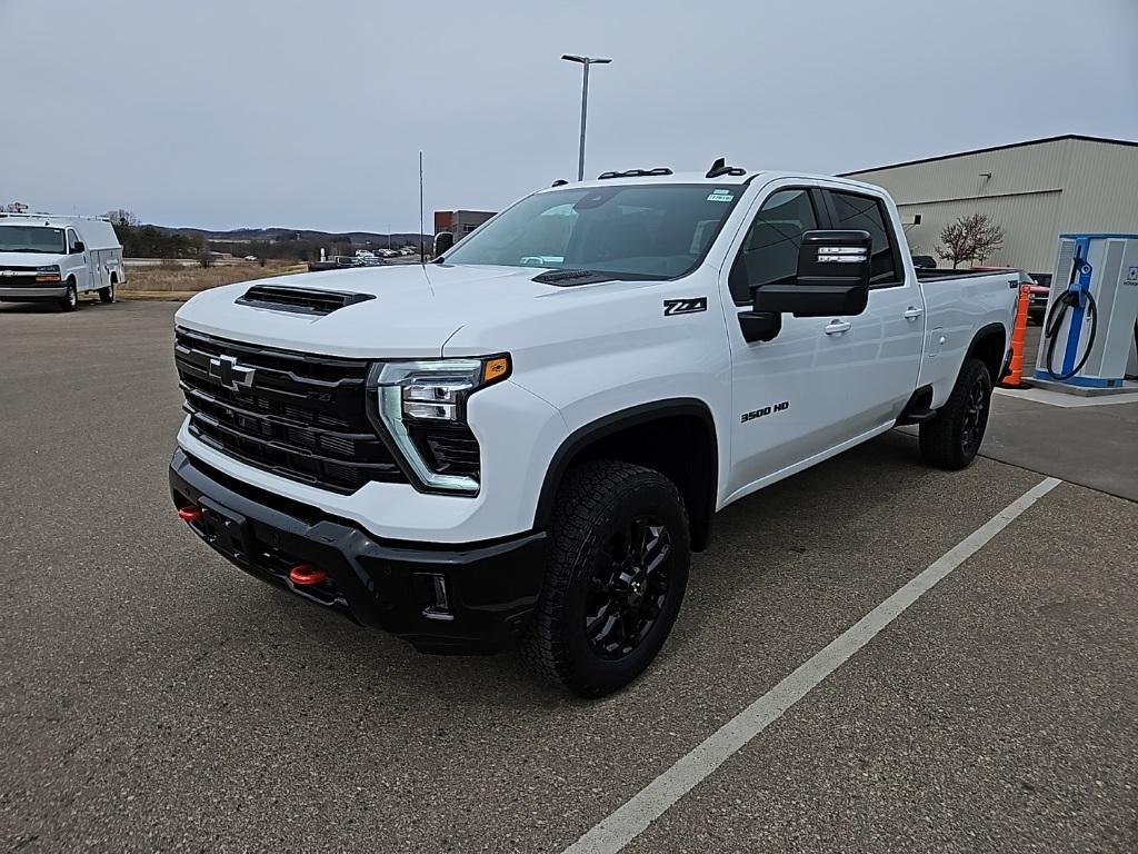 new 2025 Chevrolet Silverado 3500 car, priced at $76,310
