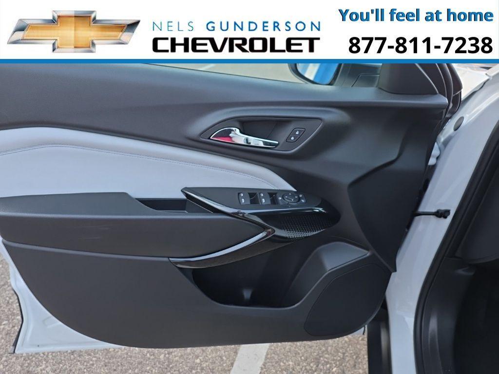 new 2025 Chevrolet Trax car, priced at $25,485