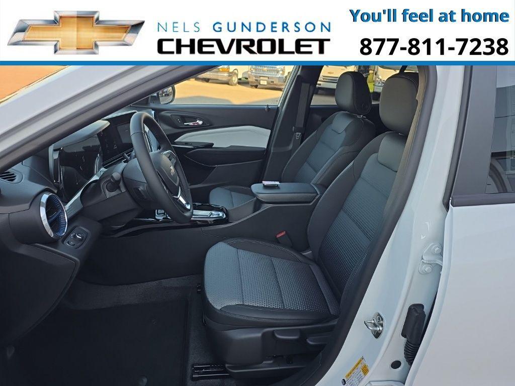 new 2025 Chevrolet Trax car, priced at $25,485