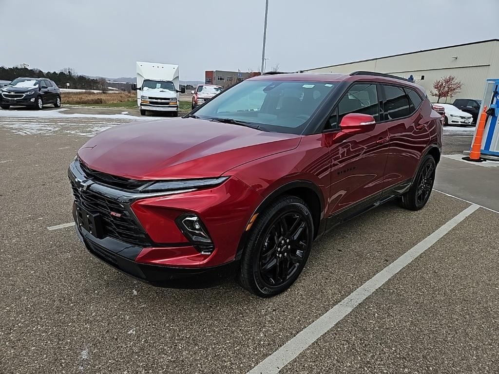 new 2025 Chevrolet Blazer car