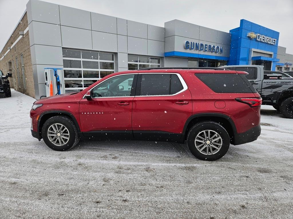 used 2023 Chevrolet Traverse car, priced at $33,900