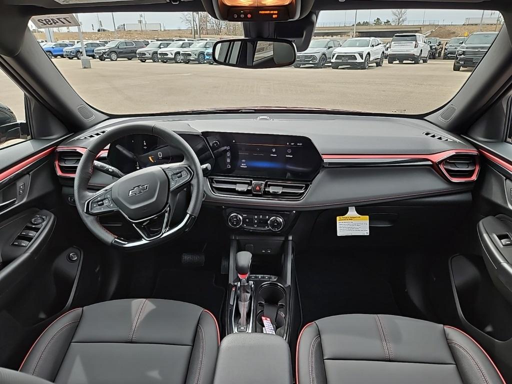 new 2025 Chevrolet TrailBlazer car, priced at $33,180