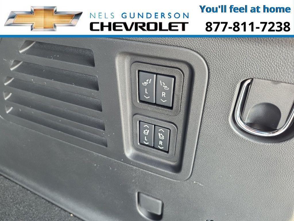 new 2026 Chevrolet Traverse car, priced at $61,290