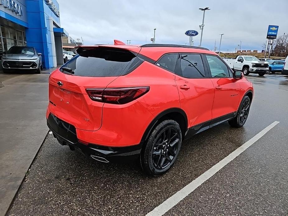 new 2025 Chevrolet Blazer car