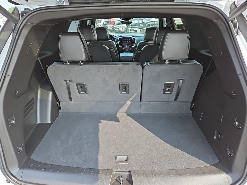 used 2023 Chevrolet Traverse car, priced at $39,900