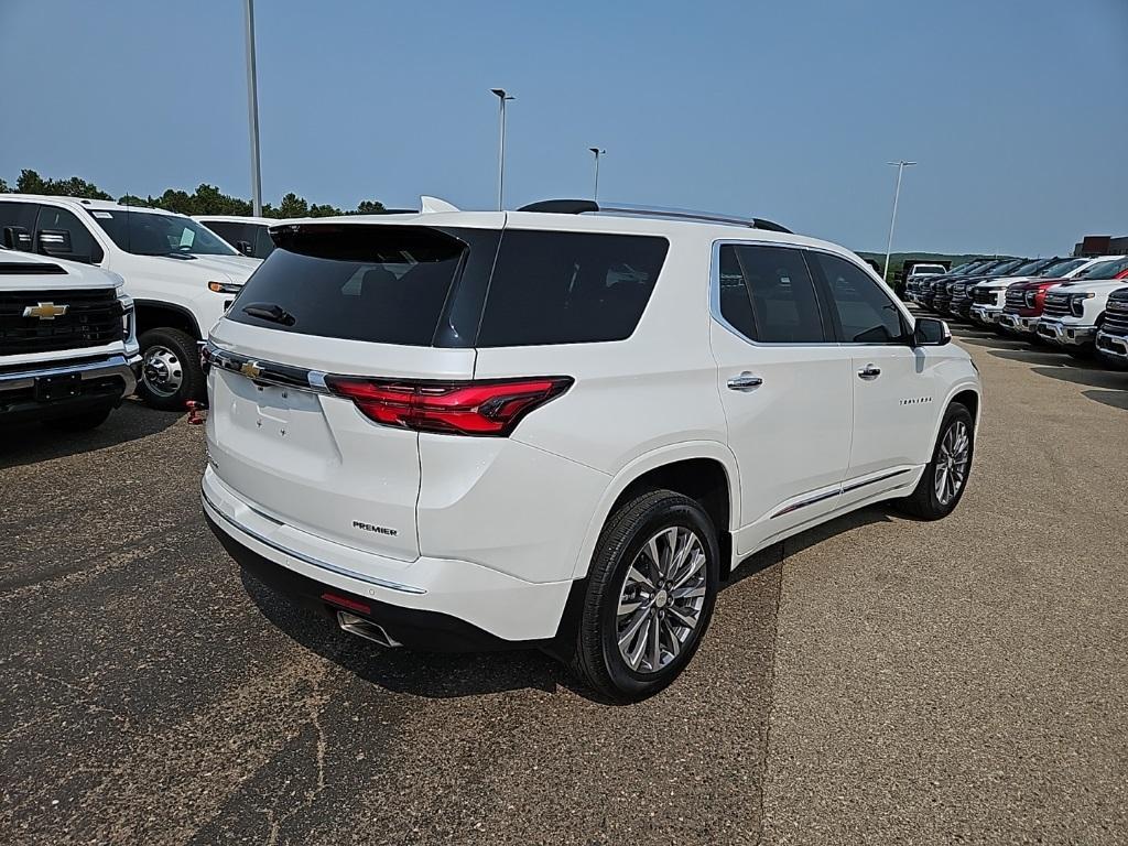used 2023 Chevrolet Traverse car, priced at $39,900