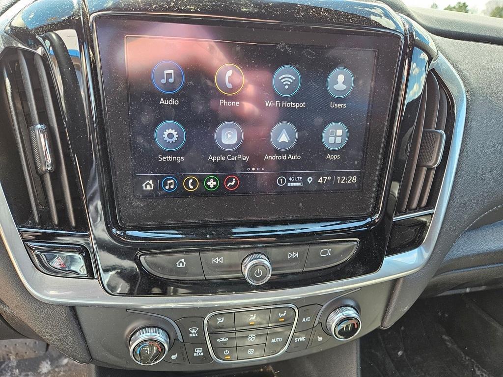 used 2022 Chevrolet Traverse car, priced at $32,900