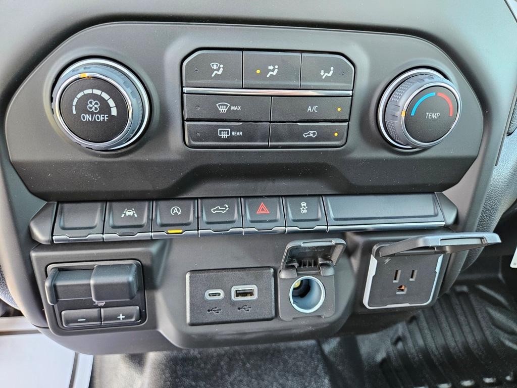 new 2025 Chevrolet Silverado 1500 car, priced at $42,060