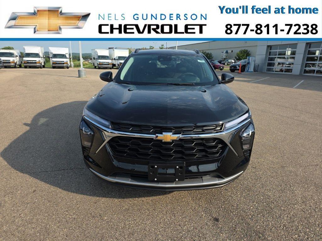 new 2025 Chevrolet Trax car, priced at $24,900