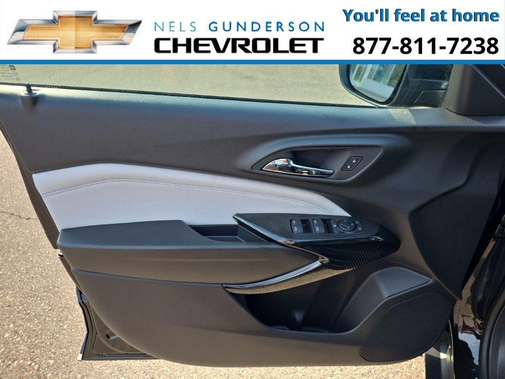 new 2025 Chevrolet Trax car, priced at $24,900