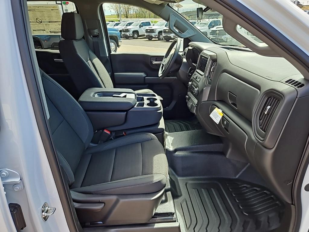 new 2025 Chevrolet Silverado 1500 car, priced at $47,180