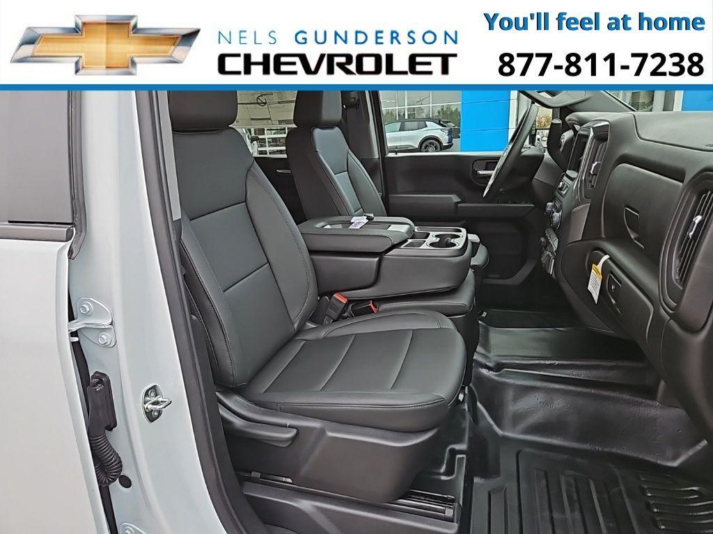new 2024 Chevrolet Silverado 2500 car, priced at $71,400
