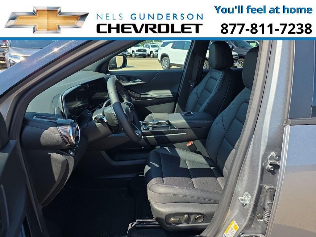 new 2026 Chevrolet Equinox car, priced at $34,900