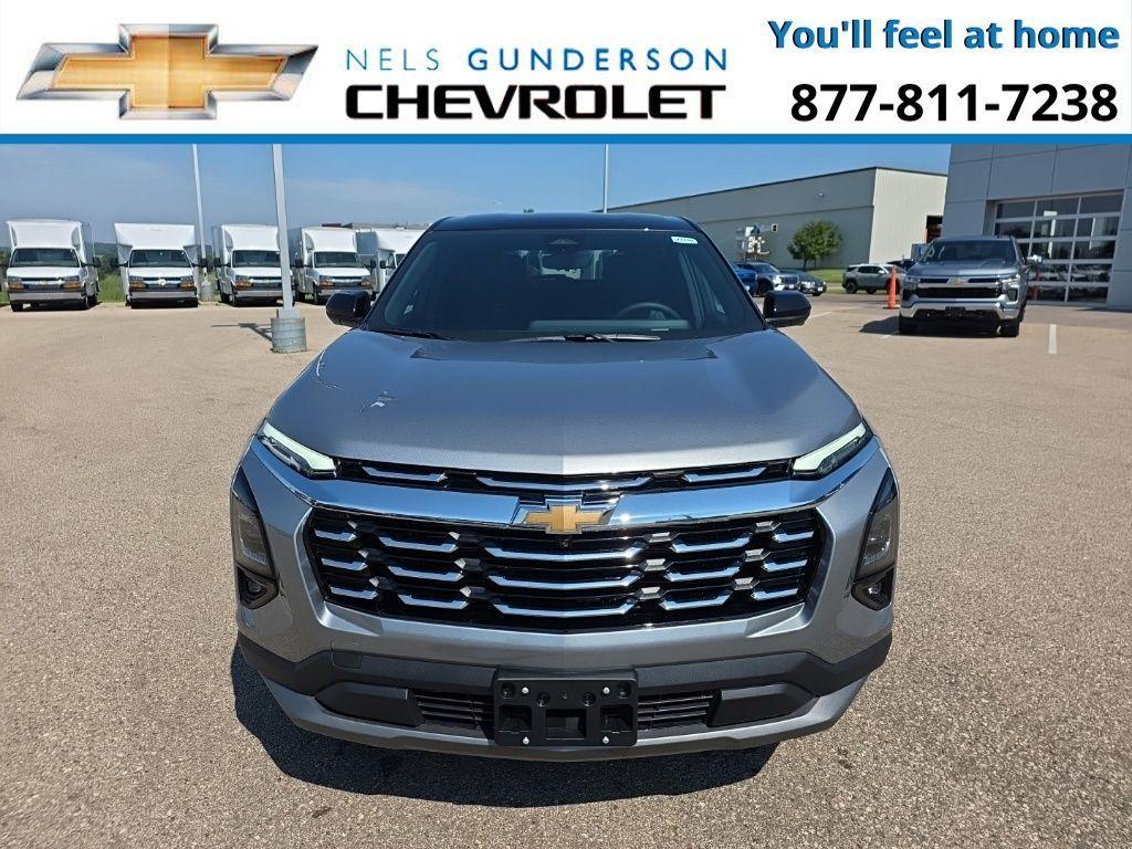new 2026 Chevrolet Equinox car, priced at $34,900