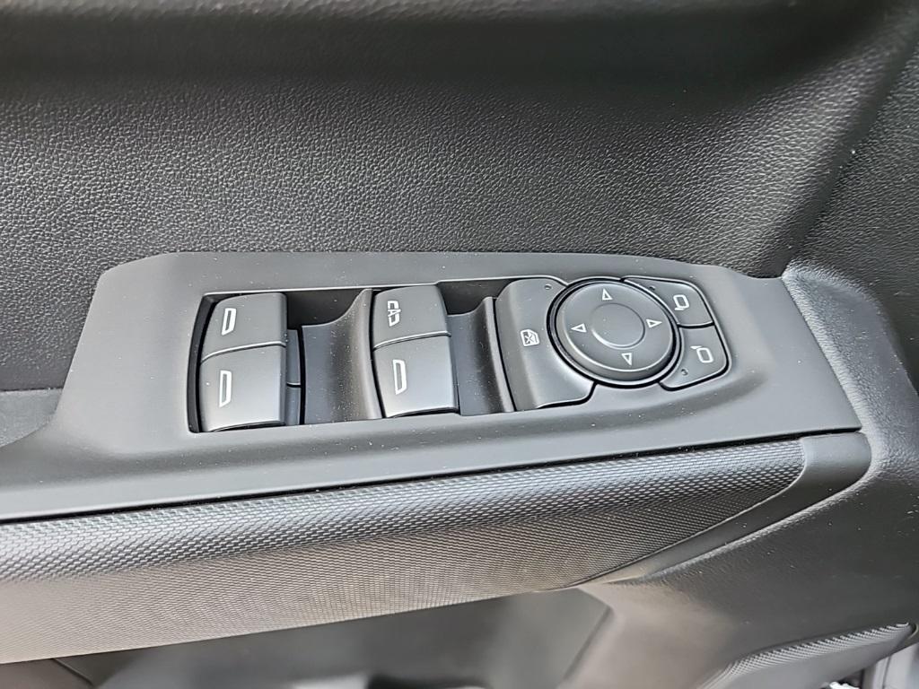 new 2025 Chevrolet Silverado 1500 car, priced at $46,305