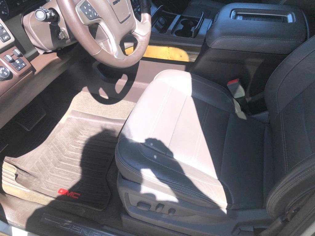 used 2017 GMC Yukon car, priced at $23,899