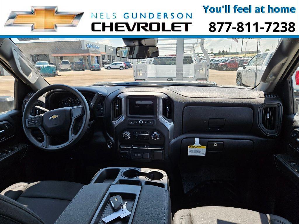 new 2024 Chevrolet Silverado 2500 car, priced at $69,400