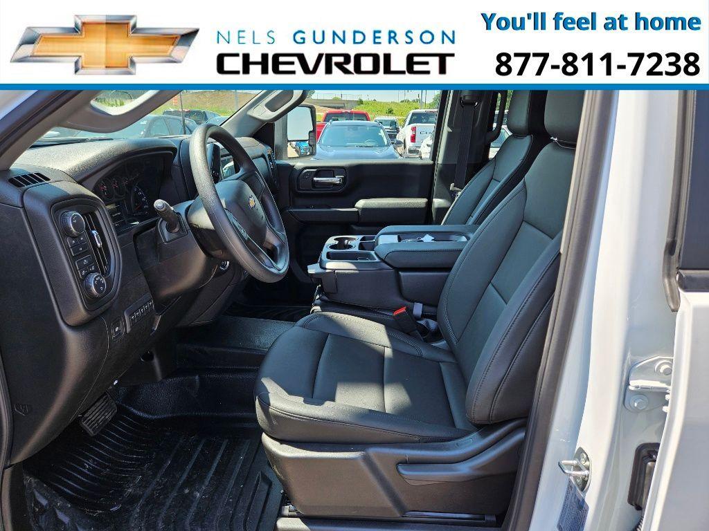 new 2024 Chevrolet Silverado 2500 car, priced at $69,400