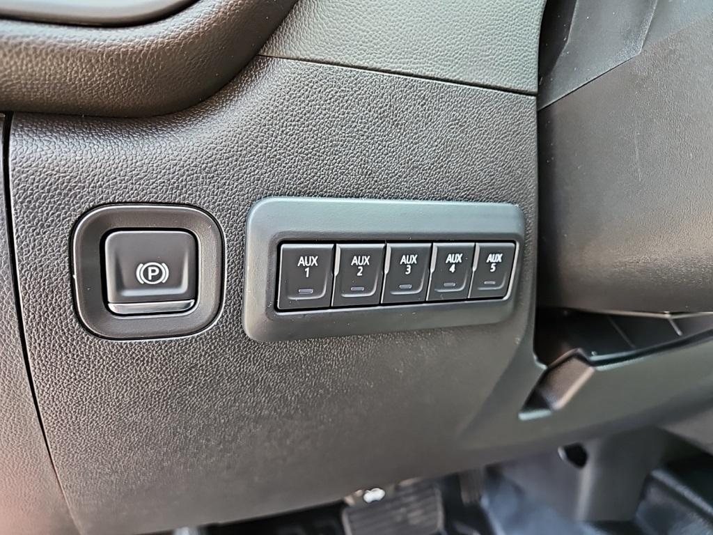 new 2025 Chevrolet Silverado 3500 car, priced at $55,565