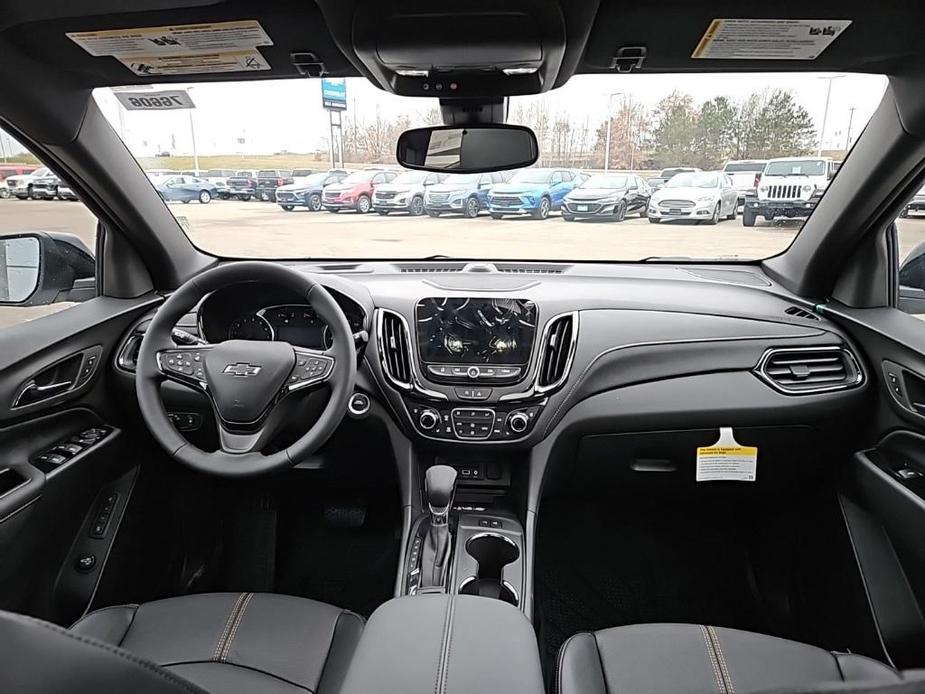 new 2024 Chevrolet Equinox car, priced at $40,125