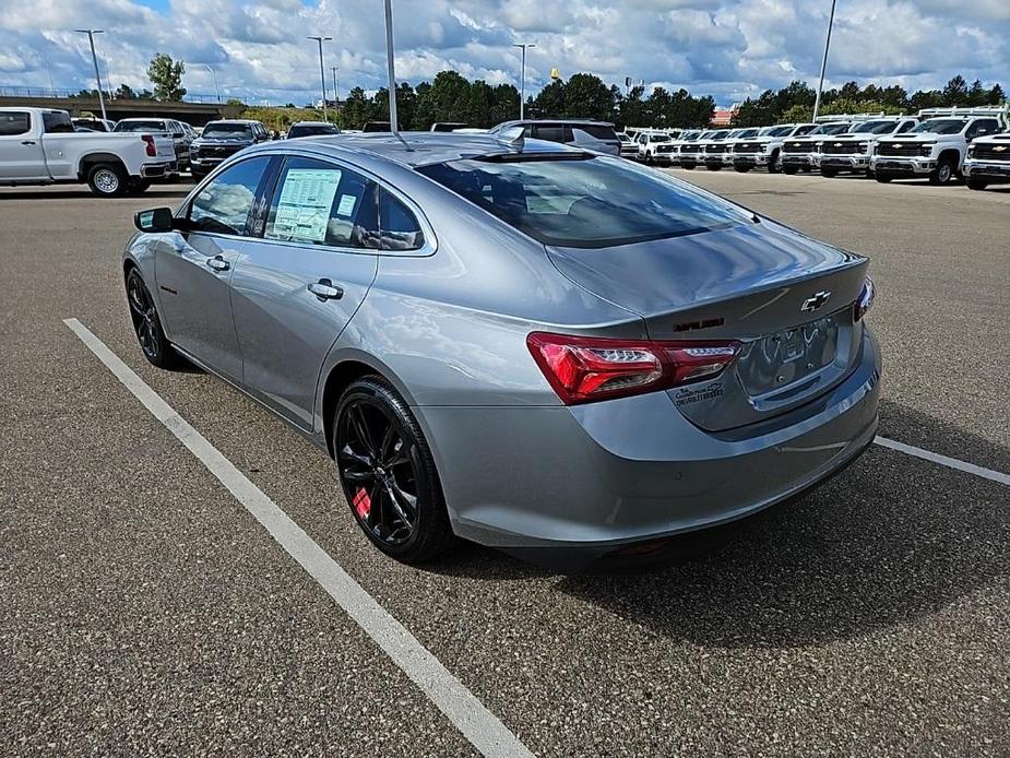 new 2025 Chevrolet Malibu car