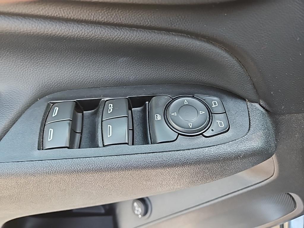 used 2018 Chevrolet Equinox car, priced at $14,900