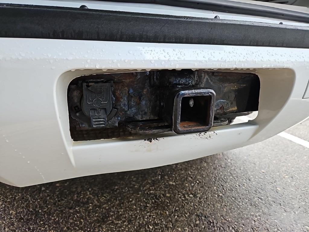 used 2014 Chevrolet Suburban car, priced at $14,900