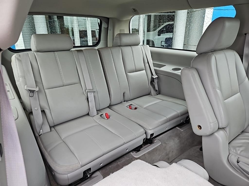 used 2014 Chevrolet Suburban car, priced at $14,900