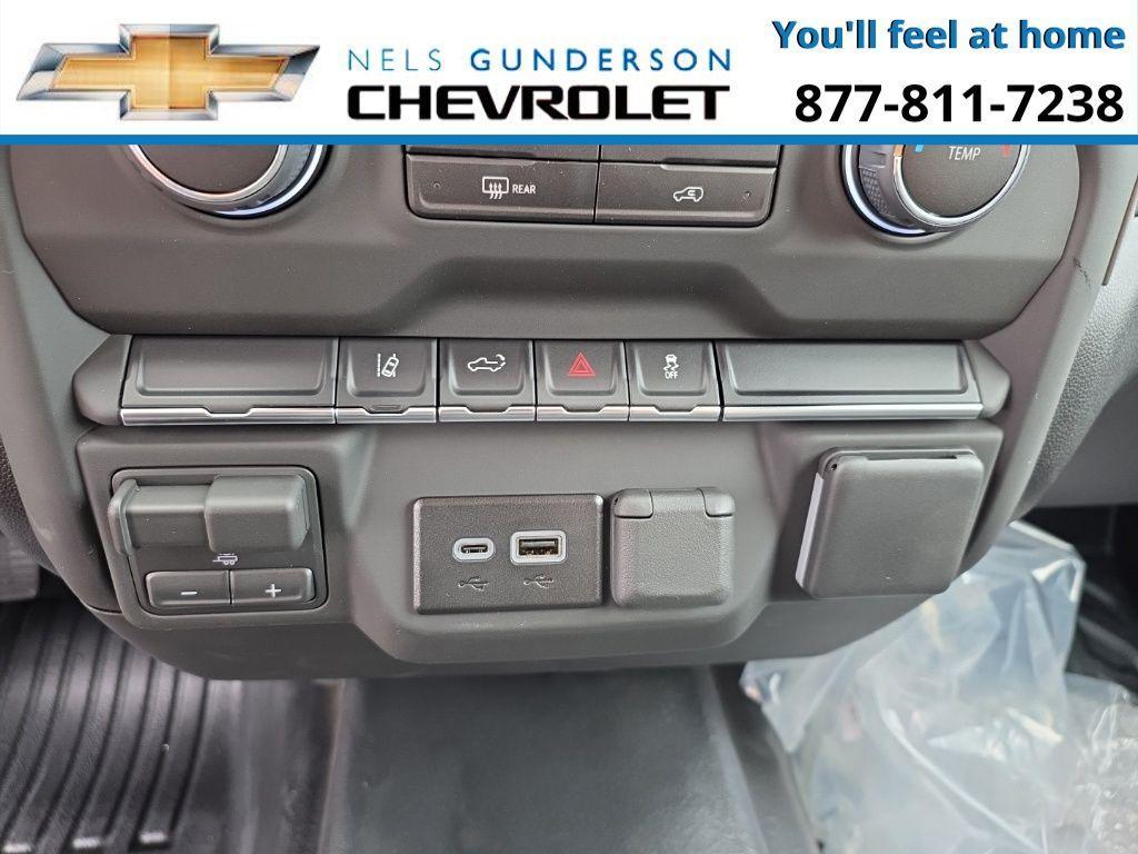 new 2026 Chevrolet Silverado 3500 car