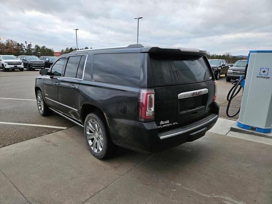 used 2016 GMC Yukon XL car, priced at $21,900