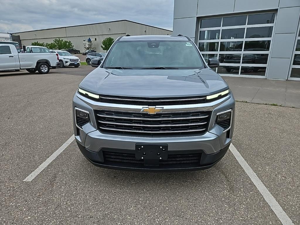 new 2025 Chevrolet Traverse car, priced at $45,170